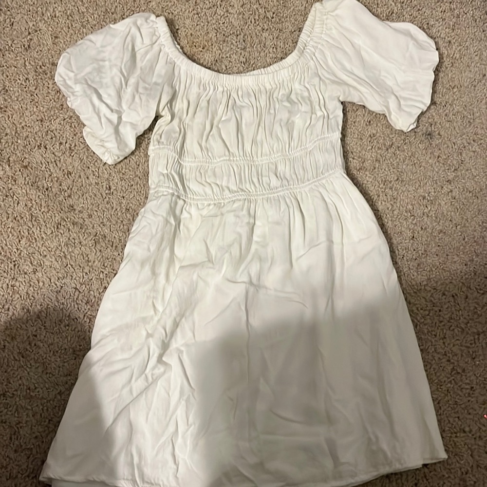 Forever 21 white puff sleeve dress